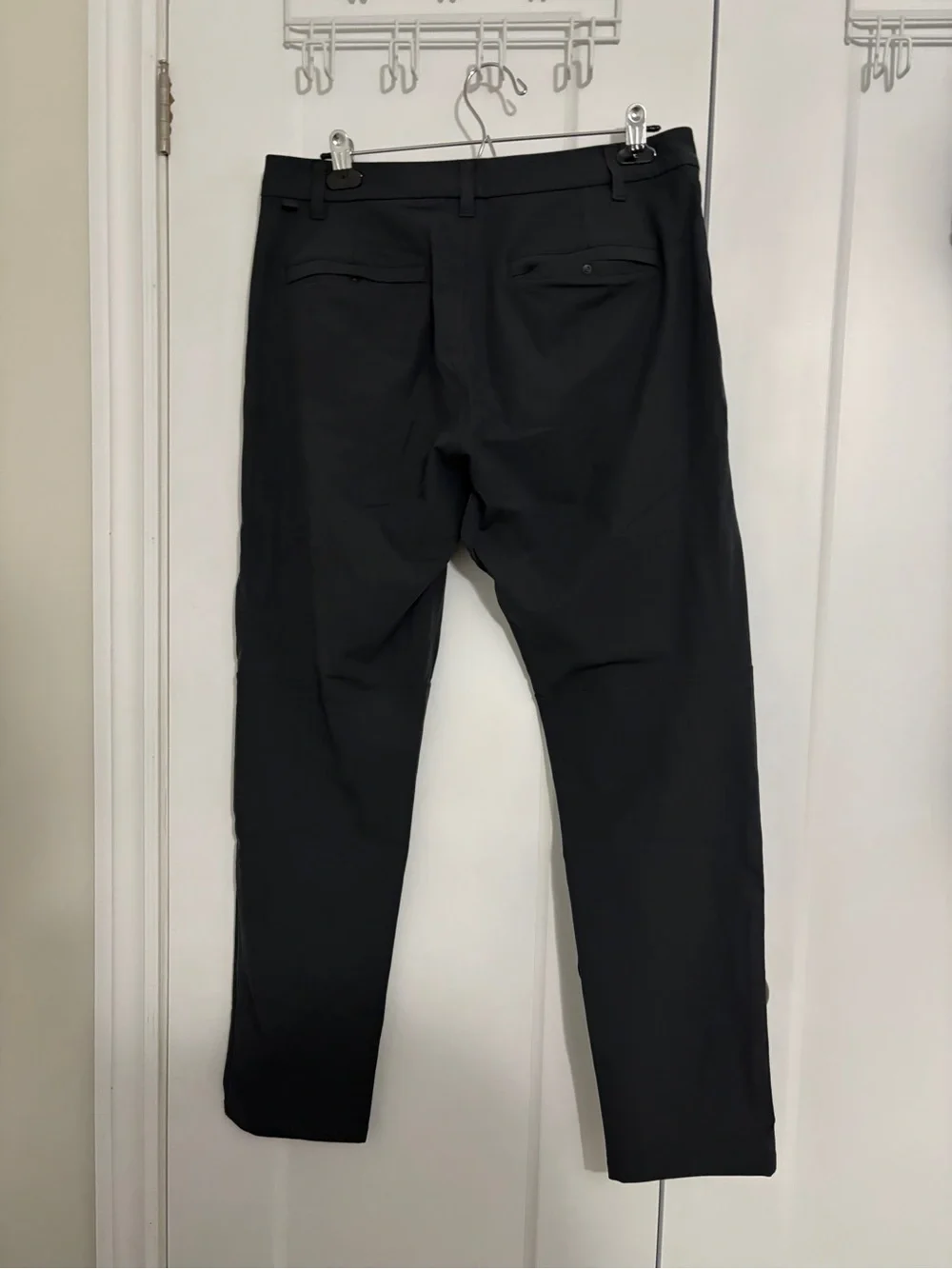 Men’s Lululemon Commission Classic Fit Pants - Picture 3 of 5